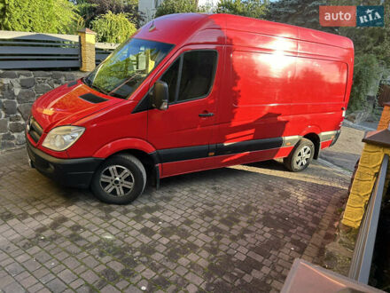 Красный Мерседес Sprinter, объемом двигателя 2.14 л и пробегом 480 тыс. км за 14000 $, фото 1 на Automoto.ua