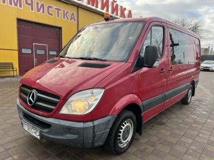 Мерседес Sprinter 2011 в Тернополе на Automoto.ua Красный Мерседес Sprinter, объемом двигателя 2.1 л и пробегом 303 тыс. км за 11000 $, фото 1 на Automoto.ua