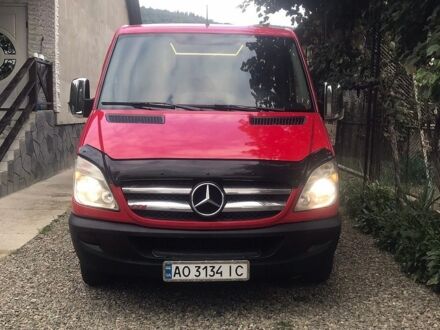 Красный Мерседес Sprinter, объемом двигателя 2.1 л и пробегом 594 тыс. км за 15800 $, фото 1 на Automoto.ua