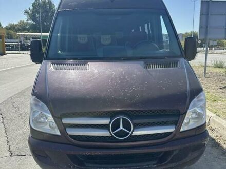 Красный Мерседес Sprinter, объемом двигателя 3 л и пробегом 100 тыс. км за 27000 $, фото 1 на Automoto.ua