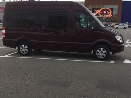 Красный Мерседес Sprinter, объемом двигателя 2.2 л и пробегом 263 тыс. км за 17336 $, фото 1 на Automoto.ua