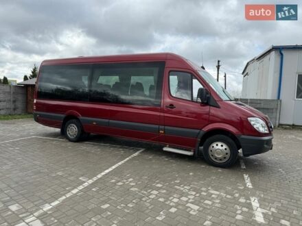 Красный Мерседес Sprinter, объемом двигателя 3 л и пробегом 437 тыс. км за 34400 $, фото 1 на Automoto.ua