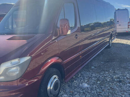 Красный Мерседес Sprinter, объемом двигателя 3 л и пробегом 380 тыс. км за 46800 $, фото 1 на Automoto.ua