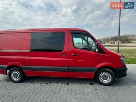 Красный Мерседес Sprinter, объемом двигателя 2.14 л и пробегом 220 тыс. км за 18000 $, фото 1 на Automoto.ua