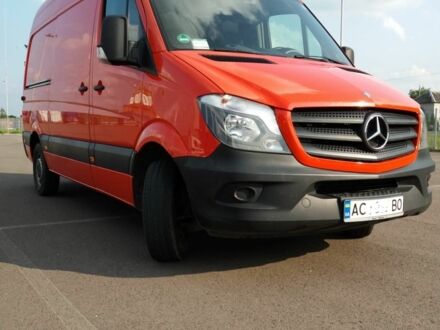 Красный Мерседес Sprinter, объемом двигателя 2.2 л и пробегом 375 тыс. км за 15300 $, фото 1 на Automoto.ua