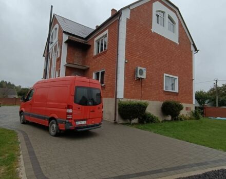 Червоний Мерседес Sprinter, об'ємом двигуна 2.1 л та пробігом 370 тис. км за 15500 $, фото 1 на Automoto.ua