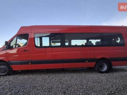 Красный Мерседес Sprinter, объемом двигателя 2.2 л и пробегом 200 тыс. км за 33900 $, фото 1 на Automoto.ua