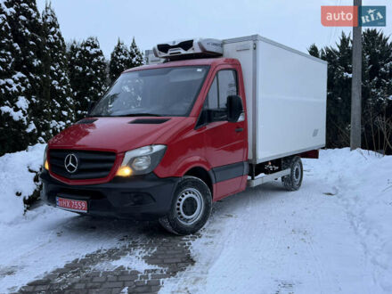 Красный Мерседес Sprinter, объемом двигателя 2.2 л и пробегом 285 тыс. км за 18000 $, фото 1 на Automoto.ua
