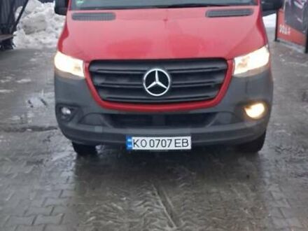 Красный Мерседес Sprinter, объемом двигателя 2.15 л и пробегом 150 тыс. км за 36500 $, фото 1 на Automoto.ua
