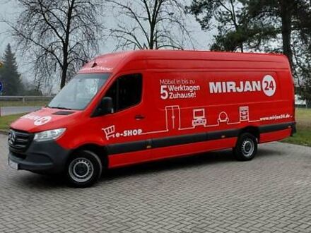 Красный Мерседес Sprinter, объемом двигателя 3 л и пробегом 407 тыс. км за 37713 $, фото 1 на Automoto.ua