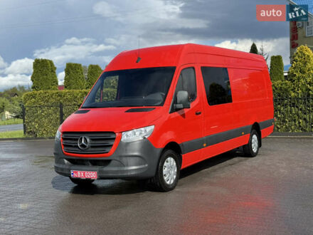 Красный Мерседес Sprinter, объемом двигателя 3 л и пробегом 360 тыс. км за 45999 $, фото 1 на Automoto.ua