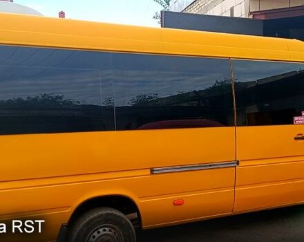 Мерседес Sprinter, об'ємом двигуна 2.2 л та пробігом 300 тис. км за 15000 $, фото 3 на Automoto.ua