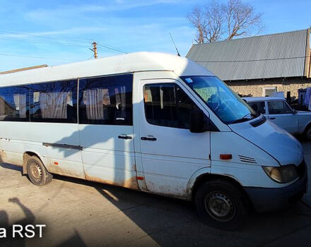Мерседес Sprinter, объемом двигателя 2.2 л и пробегом 270 тыс. км за 5300 $, фото 4 на Automoto.ua