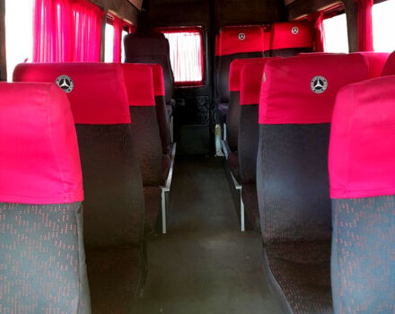 Мерседес Sprinter, объемом двигателя 2.2 л и пробегом 1020 тыс. км за 8500 $, фото 3 на Automoto.ua