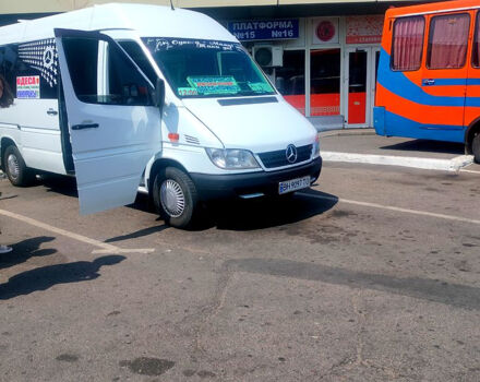 Мерседес Sprinter, объемом двигателя 2.2 л и пробегом 375 тыс. км за 10500 $, фото 1 на Automoto.ua