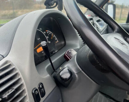 Мерседес Sprinter, объемом двигателя 2.2 л и пробегом 580 тыс. км за 16000 $, фото 5 на Automoto.ua