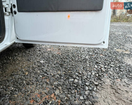 Мерседес Sprinter, об'ємом двигуна 2.7 л та пробігом 360 тис. км за 19999 $, фото 12 на Automoto.ua