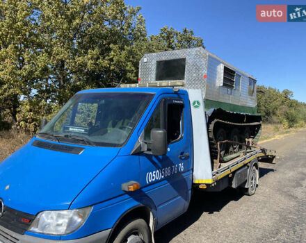 Мерседес Sprinter, объемом двигателя 2.7 л и пробегом 400 тыс. км за 15000 $, фото 1 на Automoto.ua