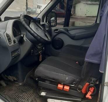 Мерседес Sprinter, объемом двигателя 0 л и пробегом 593 тыс. км за 13500 $, фото 3 на Automoto.ua