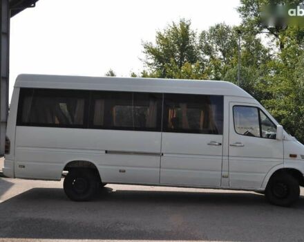 Мерседес Sprinter, объемом двигателя 2.2 л и пробегом 900 тыс. км за 9000 $, фото 5 на Automoto.ua