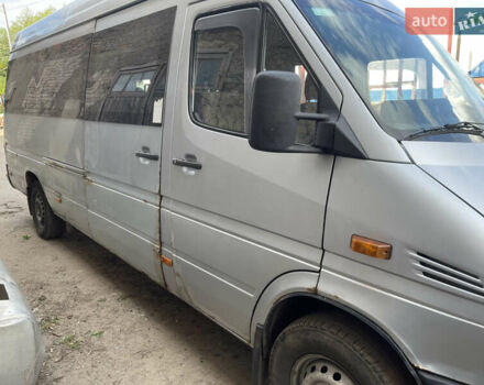 Мерседес Sprinter, объемом двигателя 2.1 л и пробегом 550 тыс. км за 3000 $, фото 1 на Automoto.ua