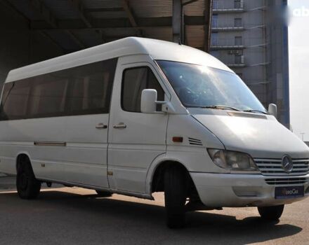 Мерседес Sprinter, объемом двигателя 2.2 л и пробегом 900 тыс. км за 9000 $, фото 4 на Automoto.ua