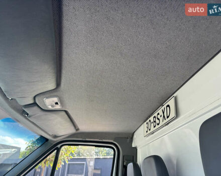 Мерседес Sprinter, об'ємом двигуна 2.7 л та пробігом 220 тис. км за 18700 $, фото 23 на Automoto.ua