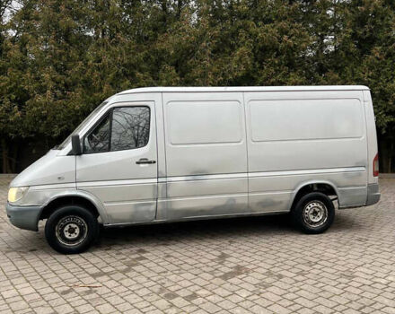 Мерседес Sprinter, объемом двигателя 2.2 л и пробегом 400 тыс. км за 3750 $, фото 8 на Automoto.ua