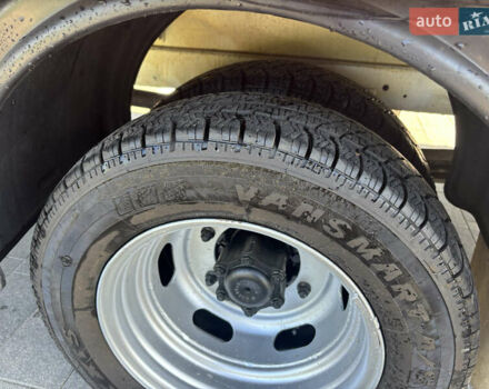 Мерседес Sprinter, об'ємом двигуна 2.7 л та пробігом 220 тис. км за 18700 $, фото 4 на Automoto.ua