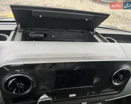 Мерседес Sprinter, объемом двигателя 2.99 л и пробегом 420 тыс. км за 22500 $, фото 9 на Automoto.ua