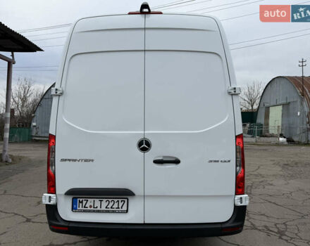Мерседес Sprinter, объемом двигателя 2.14 л и пробегом 251 тыс. км за 27300 $, фото 16 на Automoto.ua