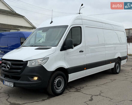 Мерседес Sprinter, объемом двигателя 2.14 л и пробегом 251 тыс. км за 27300 $, фото 1 на Automoto.ua