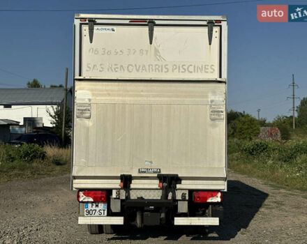 Мерседес Sprinter, объемом двигателя 2.2 л и пробегом 200 тыс. км за 29800 $, фото 3 на Automoto.ua