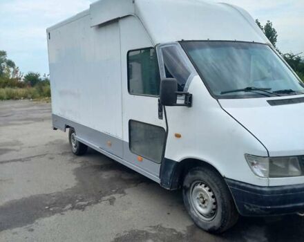 Мерседес Sprinter, объемом двигателя 2.3 л и пробегом 300 тыс. км за 4200 $, фото 1 на Automoto.ua