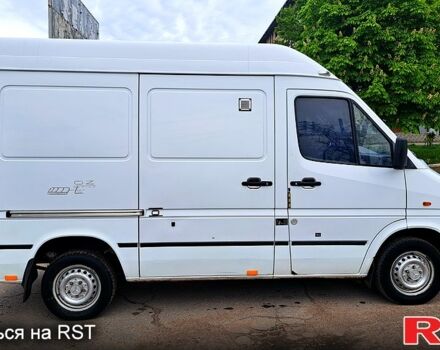 Мерседес Sprinter, объемом двигателя 2.3 л и пробегом 313 тыс. км за 6500 $, фото 7 на Automoto.ua