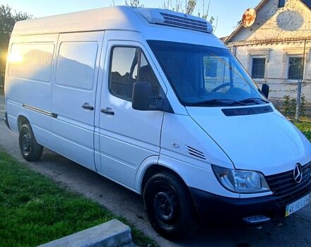 Мерседес Sprinter, объемом двигателя 2.7 л и пробегом 500 тыс. км за 9000 $, фото 2 на Automoto.ua