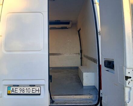 Мерседес Sprinter, объемом двигателя 2.7 л и пробегом 500 тыс. км за 9000 $, фото 6 на Automoto.ua