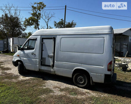 Мерседес Sprinter, объемом двигателя 2.2 л и пробегом 530 тыс. км за 6500 $, фото 6 на Automoto.ua