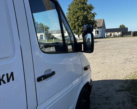 Мерседес Sprinter, объемом двигателя 2.2 л и пробегом 700 тыс. км за 7000 $, фото 5 на Automoto.ua