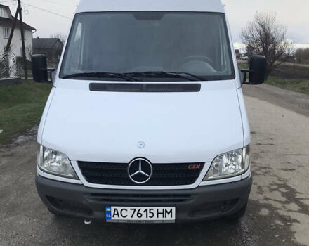 Мерседес Sprinter, объемом двигателя 2.15 л и пробегом 216 тыс. км за 13900 $, фото 3 на Automoto.ua