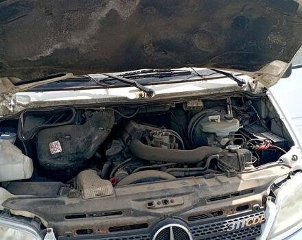 Мерседес Sprinter, объемом двигателя 2.2 л и пробегом 307 тыс. км за 9000 $, фото 7 на Automoto.ua