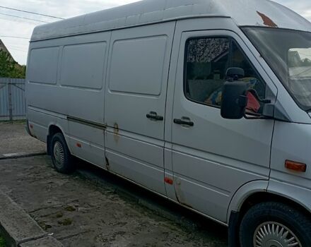 Мерседес Sprinter, объемом двигателя 2.2 л и пробегом 307 тыс. км за 9000 $, фото 1 на Automoto.ua