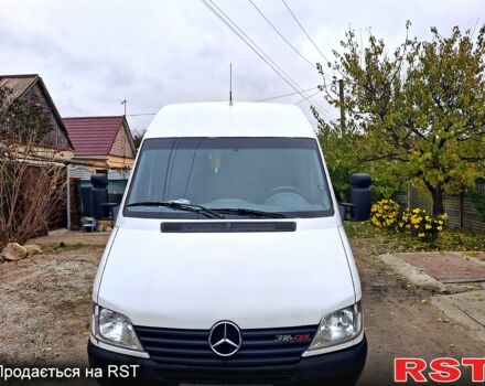 Мерседес Sprinter, объемом двигателя 2.7 л и пробегом 740 тыс. км за 12000 $, фото 1 на Automoto.ua