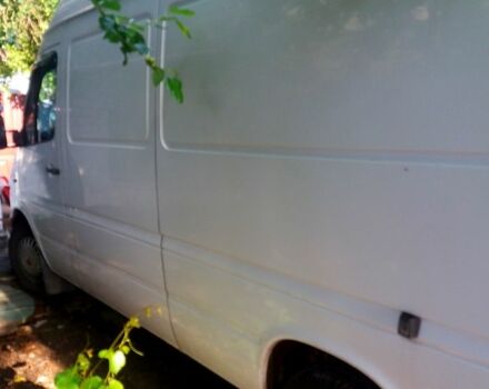 Мерседес Sprinter, объемом двигателя 2.7 л и пробегом 400 тыс. км за 12000 $, фото 4 на Automoto.ua