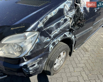 Мерседес Sprinter, об'ємом двигуна 0 л та пробігом 300 тис. км за 11000 $, фото 1 на Automoto.ua