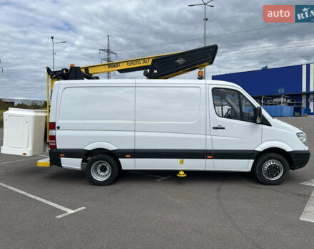 Мерседес Sprinter, объемом двигателя 2.2 л и пробегом 250 тыс. км за 23800 $, фото 2 на Automoto.ua
