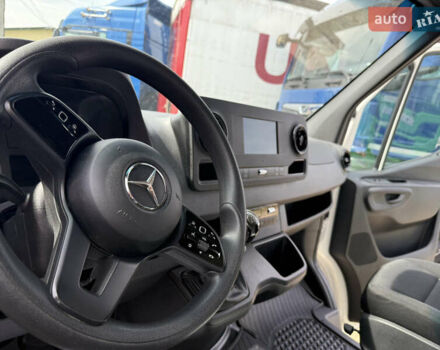 Мерседес Sprinter, объемом двигателя 0 л и пробегом 175 тыс. км за 31829 $, фото 9 на Automoto.ua