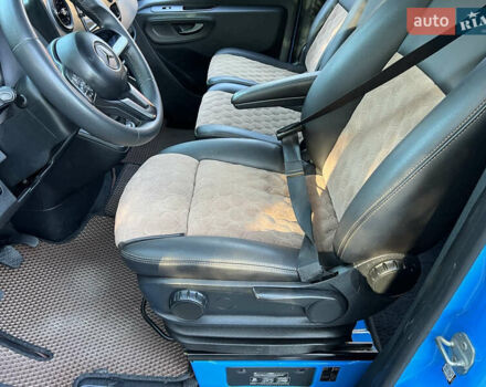 Мерседес Sprinter, объемом двигателя 2.99 л и пробегом 525 тыс. км за 38925 $, фото 3 на Automoto.ua