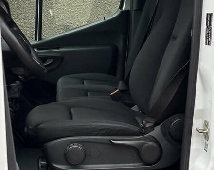 Мерседес Sprinter, объемом двигателя 0 л и пробегом 163 тыс. км за 27400 $, фото 3 на Automoto.ua