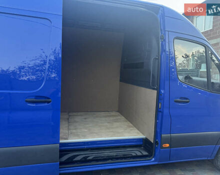 Мерседес Sprinter, объемом двигателя 2.2 л и пробегом 223 тыс. км за 23800 $, фото 15 на Automoto.ua